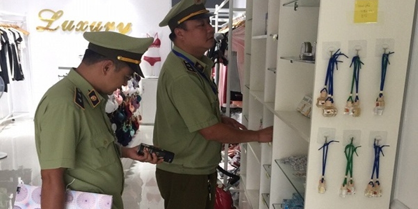 Lạng Sơn: Kiểm tra, xử phạt cửa hàng kinh doanh mỹ phẩm nhập lậu